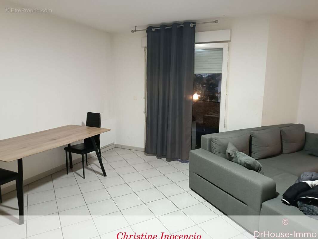 Appartement à SAINT-YZAN-DE-SOUDIAC