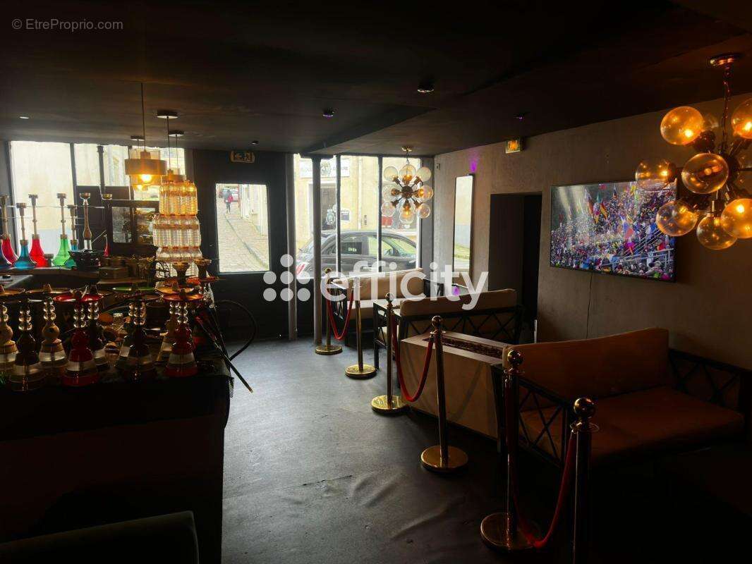 Commerce à LUZARCHES