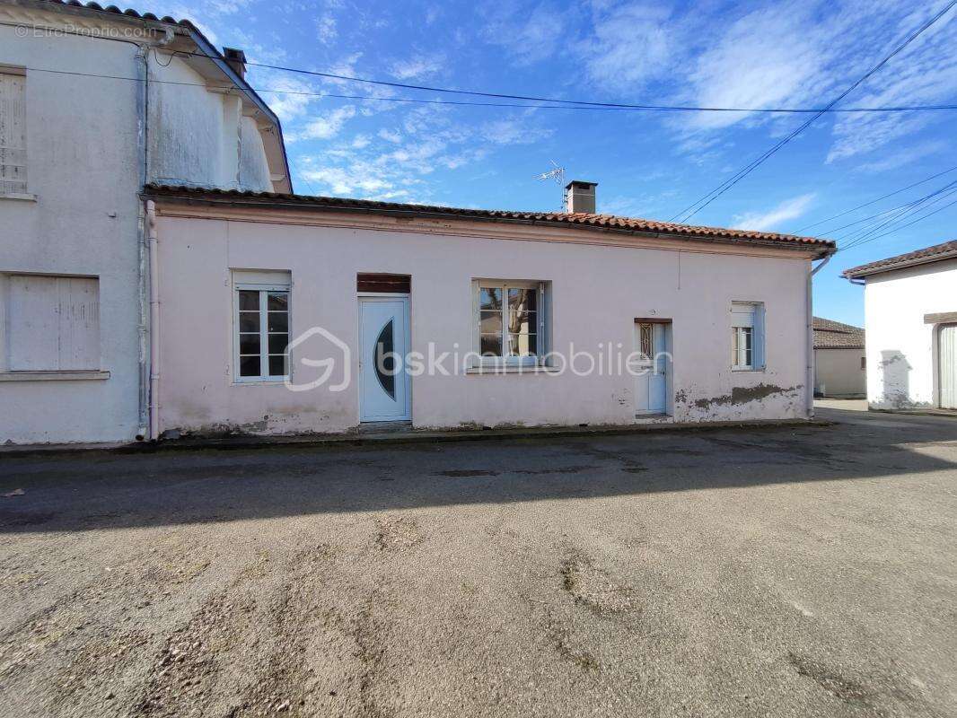 Maison à LAVIT
