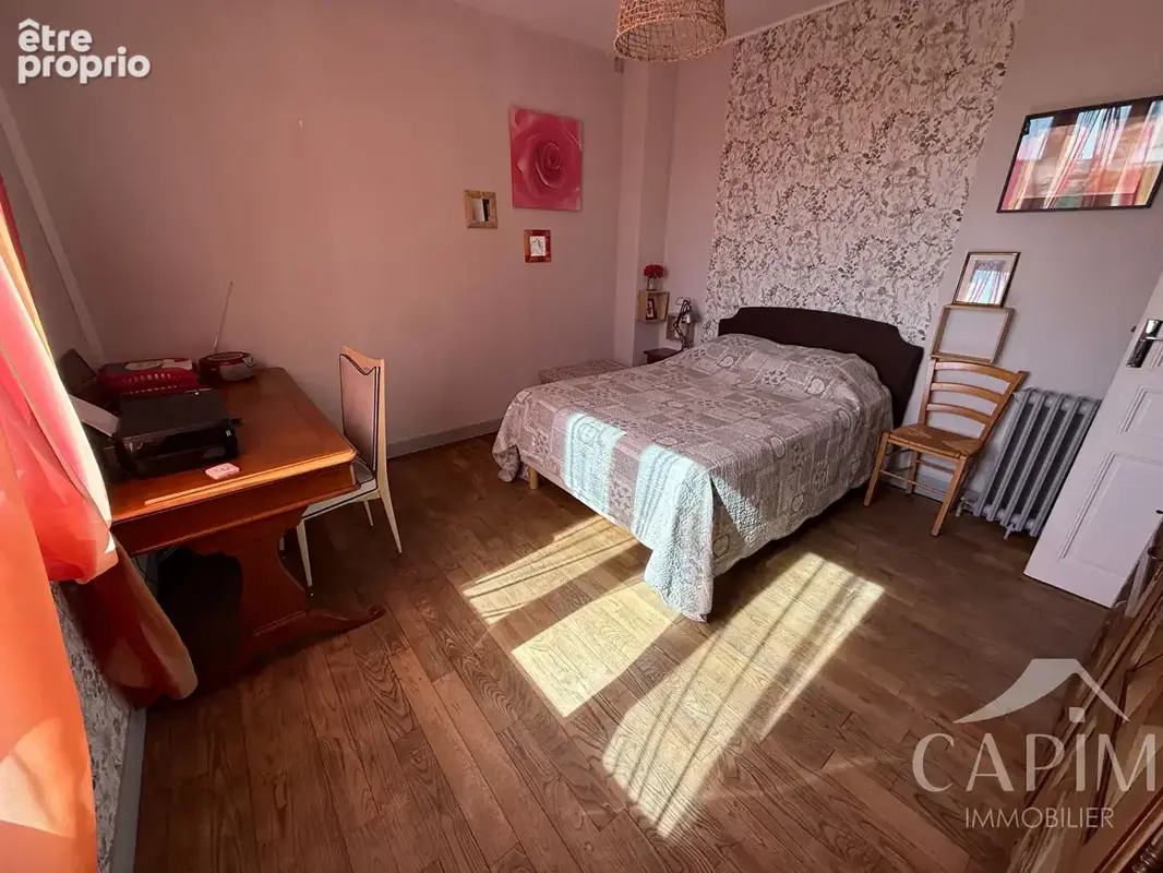 Maison de ville - logement 75m² hab+ 84m² aménageable-beau potentiel pour habitation ou investissement ! - photo 6
