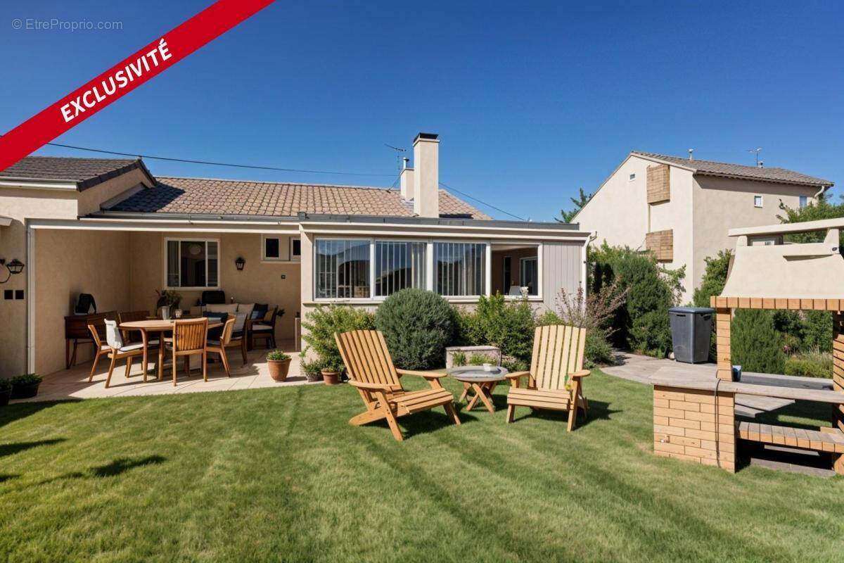 Maison à BOUGUENAIS