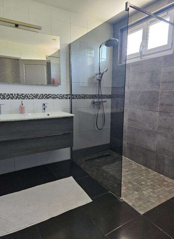 Maison Saint Genis Laval 4 pièce(s) 105 m2 - photo 9