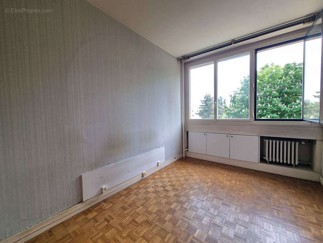 Appartement à FONTENAY-SOUS-BOIS