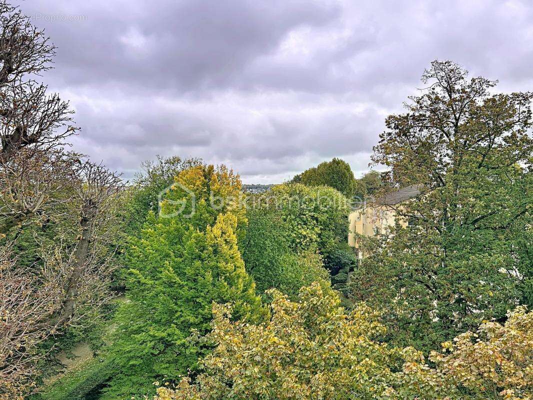 Appartement à CORBEIL-ESSONNES