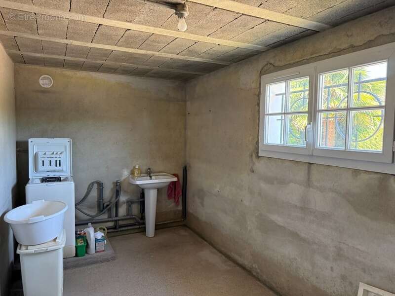 Dept de la Vienne (86) Maison contemporaine de 160 m² – Quartier recherché à l'est de la ville - photo 18