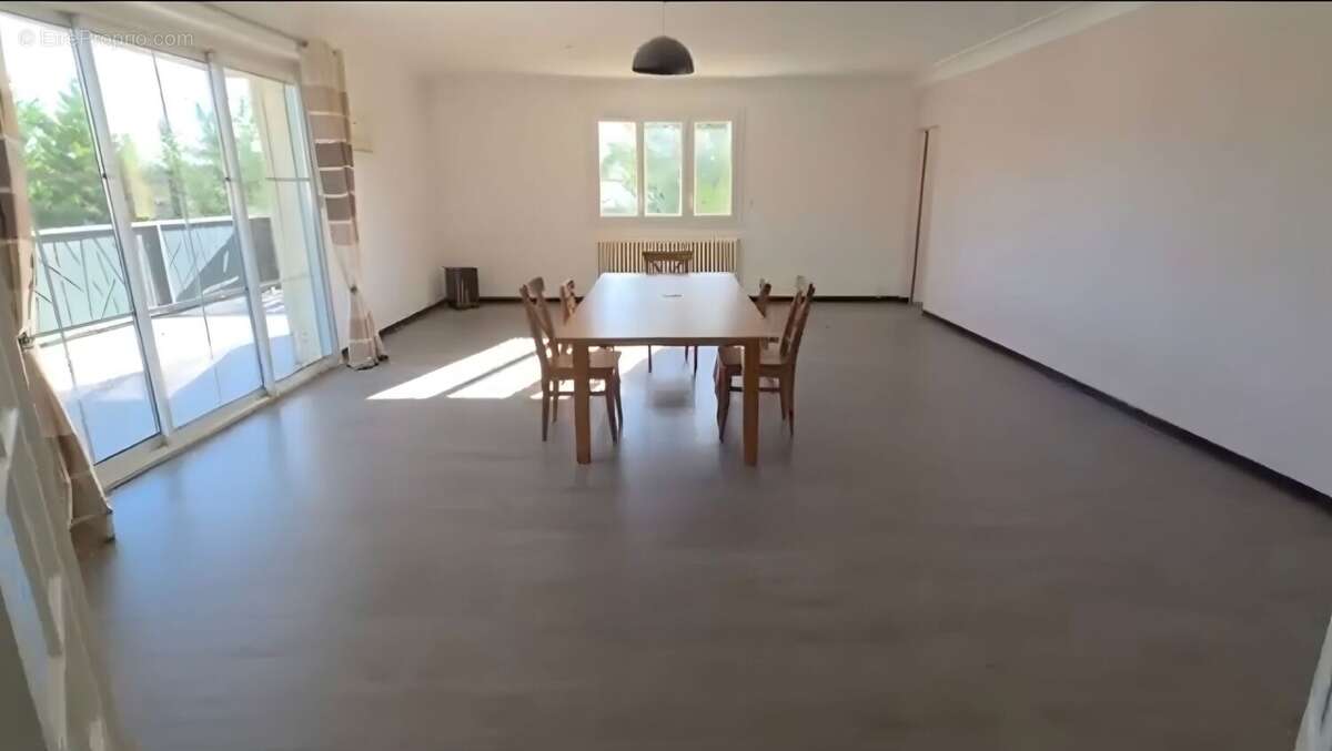 Maison à ARTIGUES-PRES-BORDEAUX
