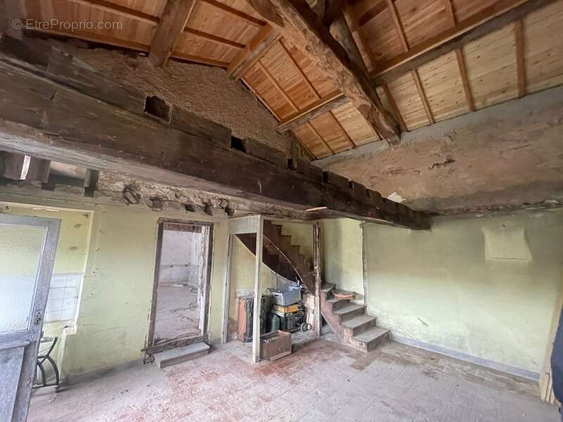 Maison à LA PACAUDIERE