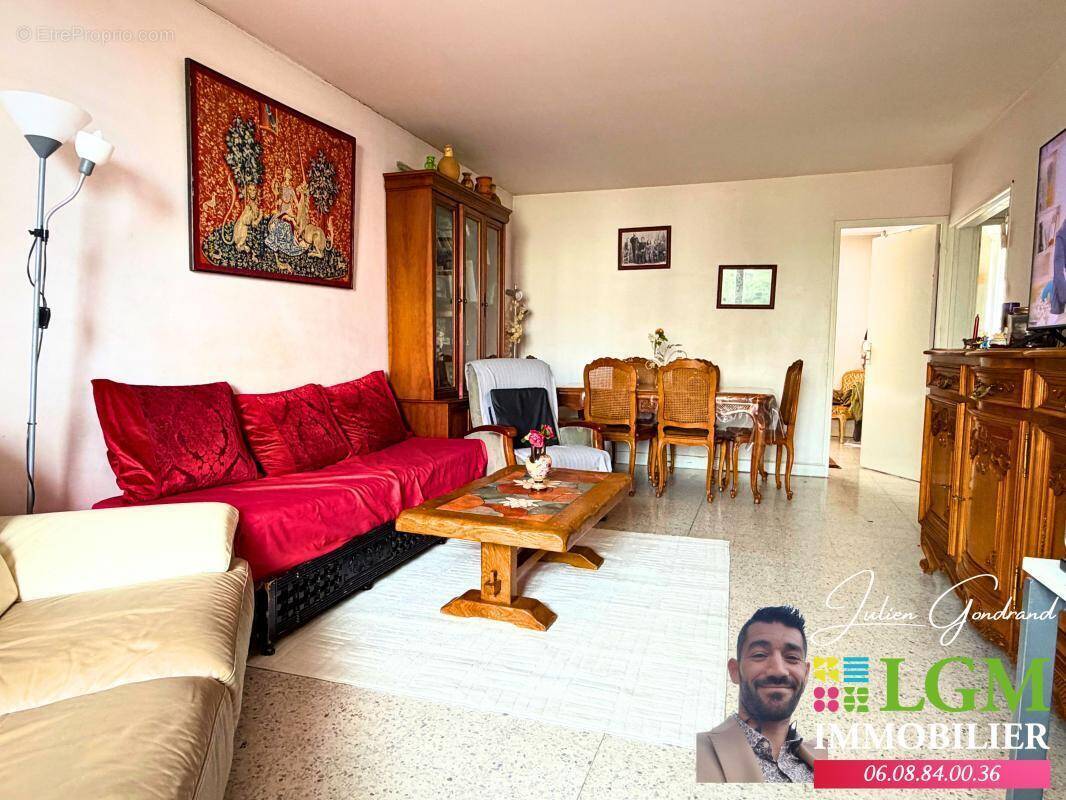 Appartement à NIMES