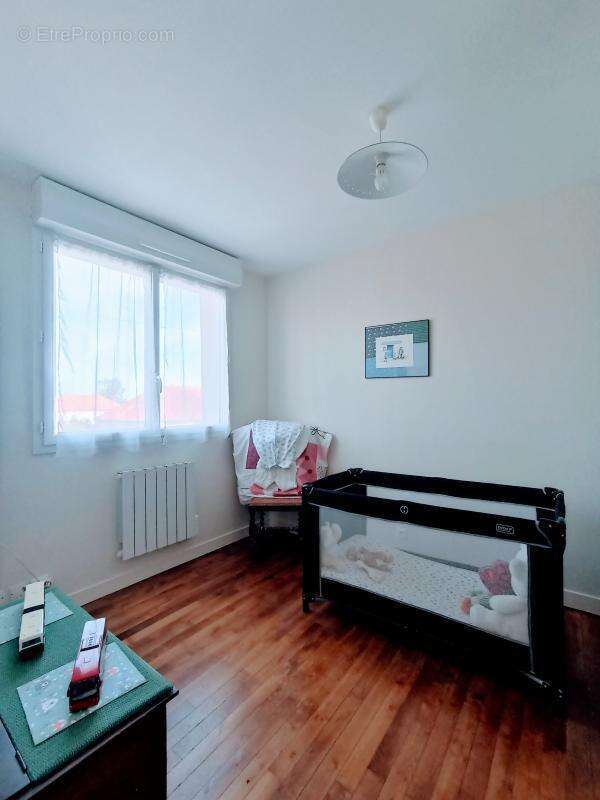 Maison à LUSSAC-LES-CHATEAUX