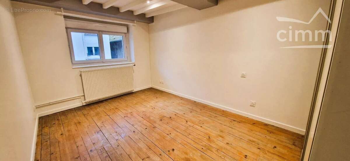 Appartement à LA TOUR-DU-PIN