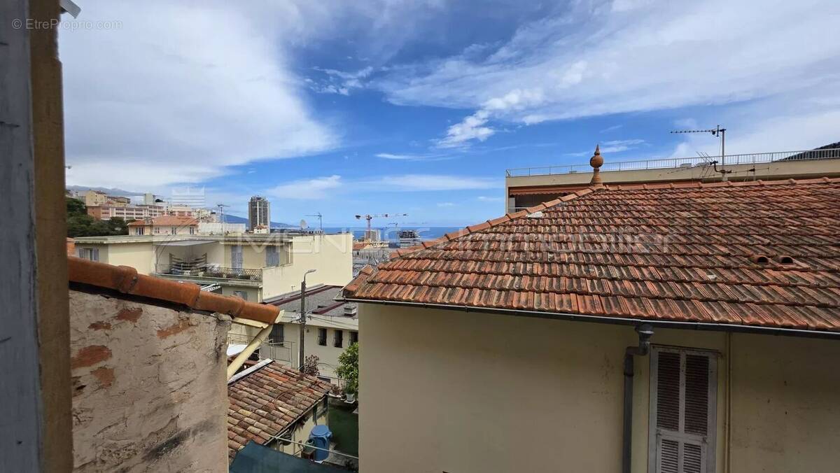 Appartement à BEAUSOLEIL