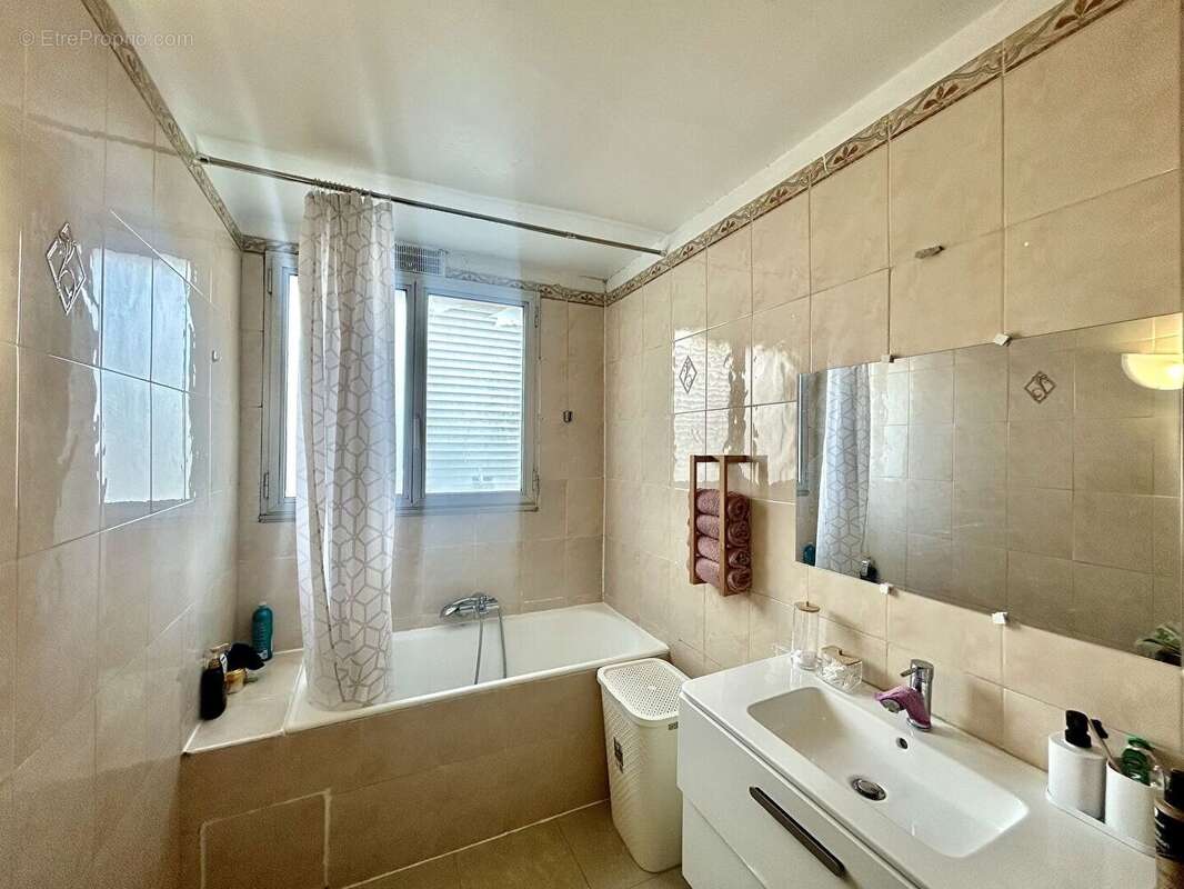 Appartement à SAINT-OUEN