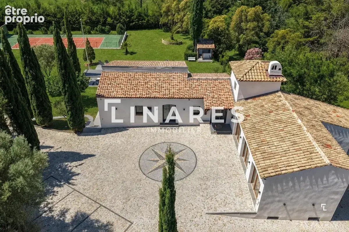 L'ICONIQUE - Villa T6 de 343m² - Dépendance - Piscine - Court de tennis - Terrain de 8000m² - 13420 GEMENOS - photo 26