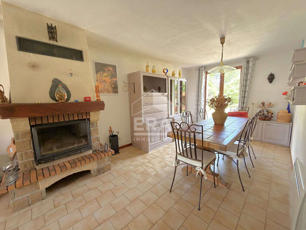 Maison à MORMANT