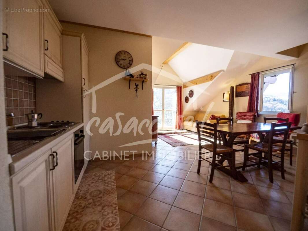 Appartement à SAINT-GERVAIS-LES-BAINS
