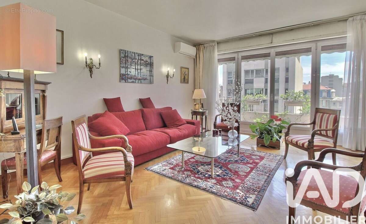 Photo 3 - Appartement à MARSEILLE-8E