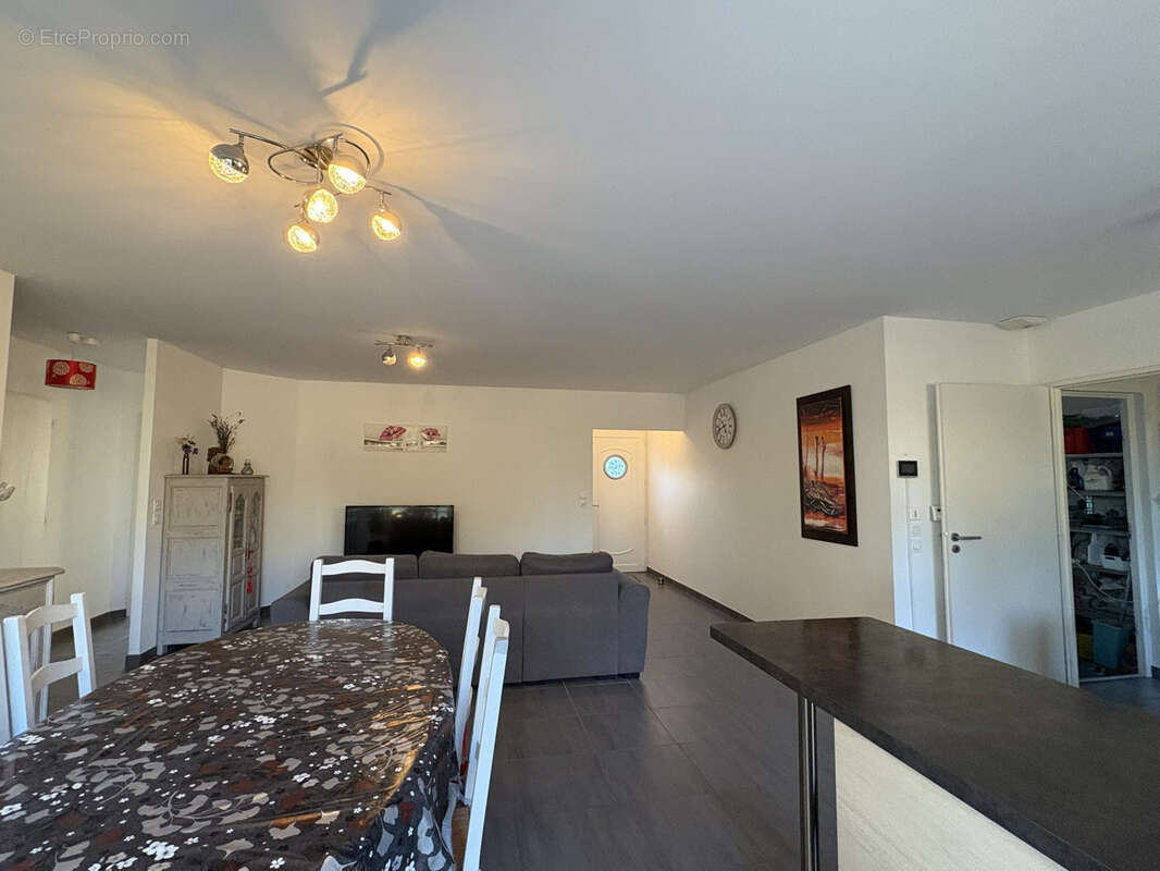 Maison à SAINT-SAUVEUR-D'AUNIS