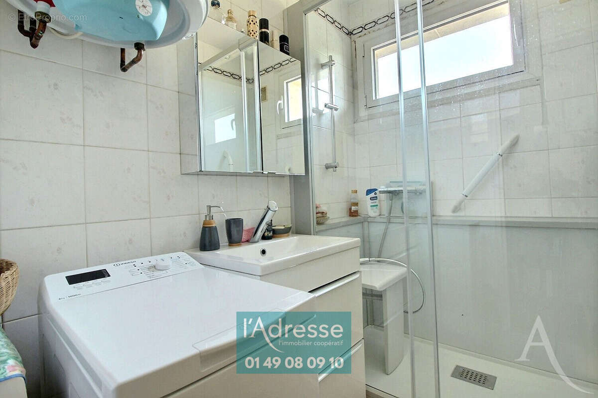 Lumineux 3 pièces avec 3 balcons, parking et cave ? Résidence très bien entretenue - photo 6