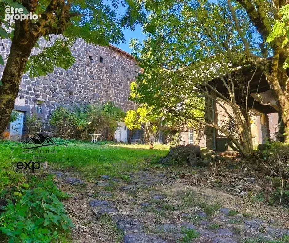 Maison à CAYRES
