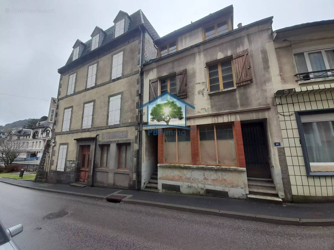 Appartement à LA BOURBOULE