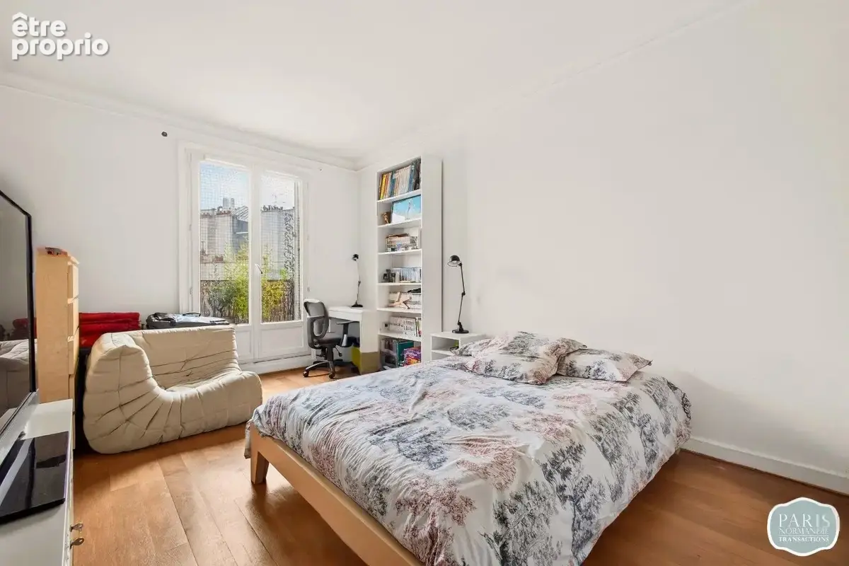 Paris 17 - Avenue de Clichy - Appartement de 110.10m2 Carrez avec balcon - photo 11