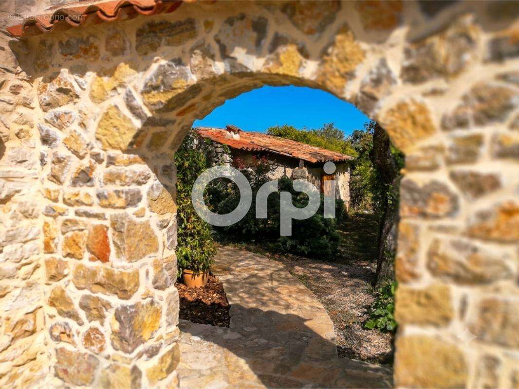 Bastide/mas en pierres authentique renové - calme absolu - terrain / oliviers - photo 12