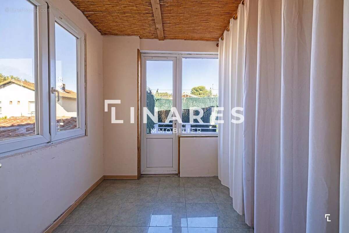 Appartement à MARSEILLE-12E