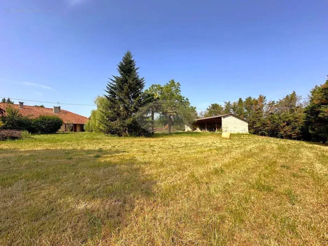 Maison à SAINTE-DODE