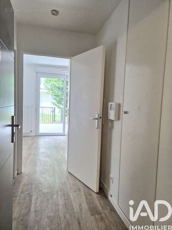 Photo 2 - Appartement à CORBEIL-ESSONNES