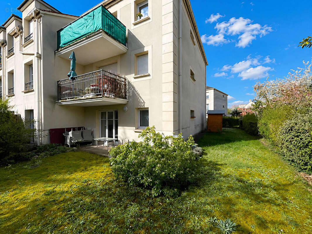 Appartement à SAINT-MICHEL-SUR-ORGE