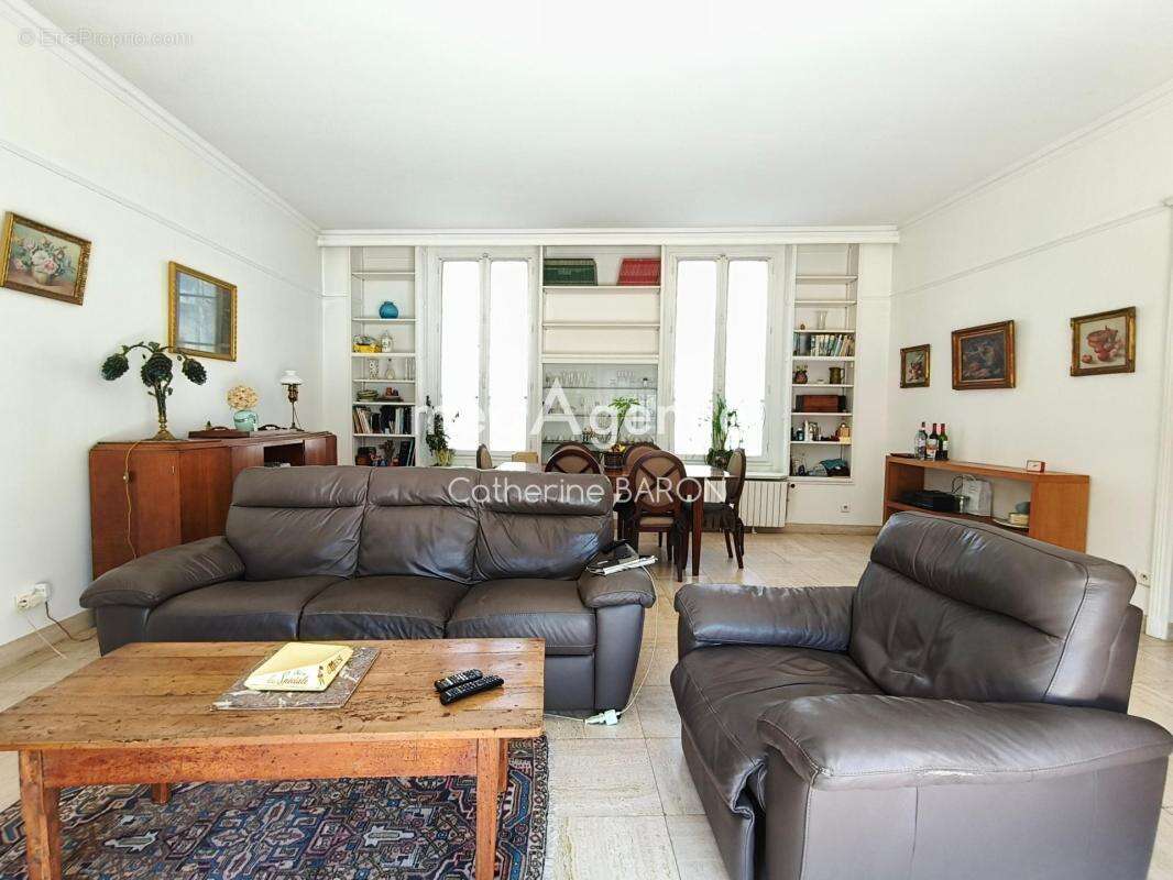COGNAC – Maison de 175 m²  4 chambres  Piscine  Garage  Grenier aménageable - photo 5