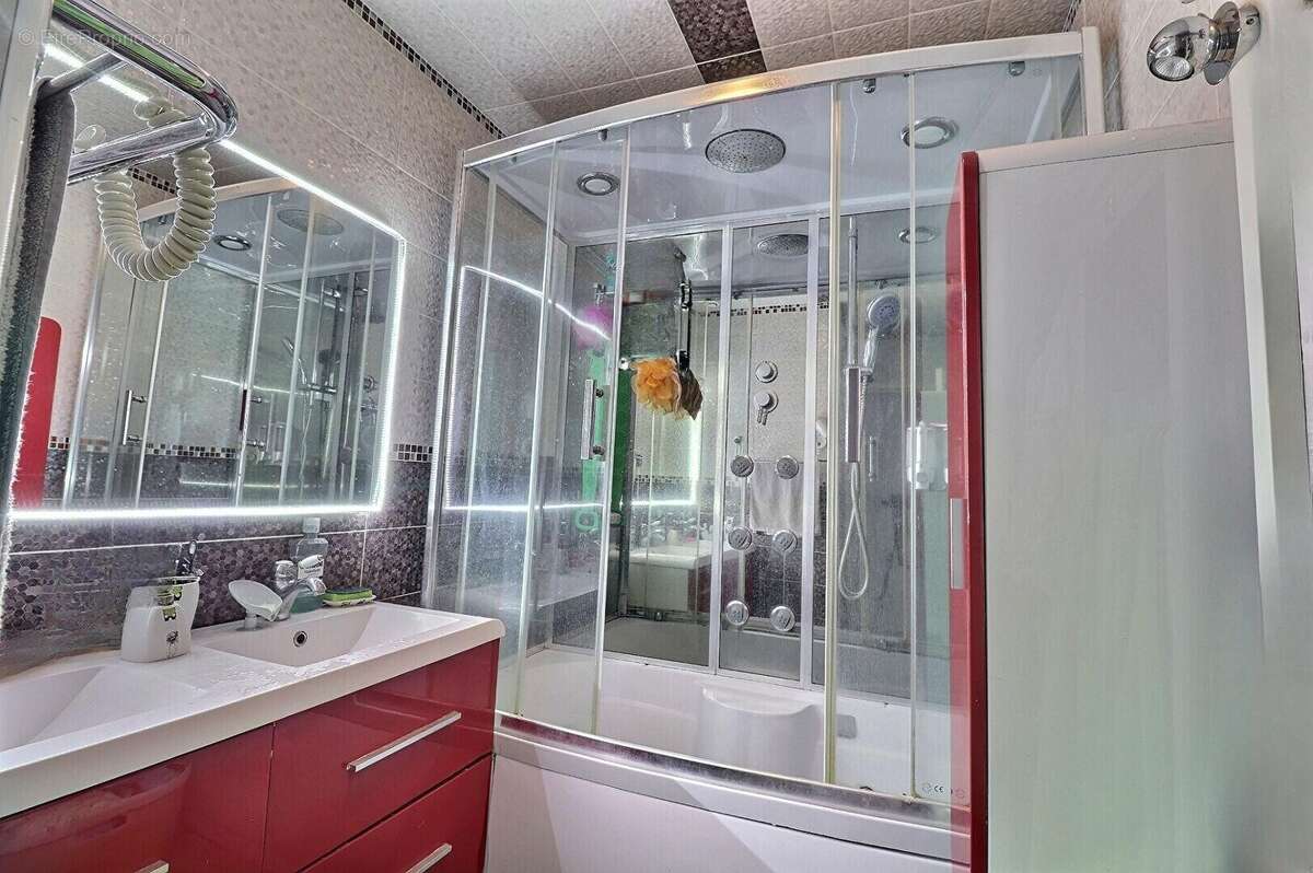 Maison à BASSE-GOULAINE