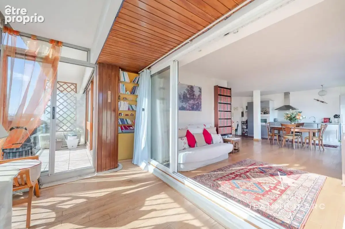 Photo Appartement à Le Chesnay au prix de 320 000€