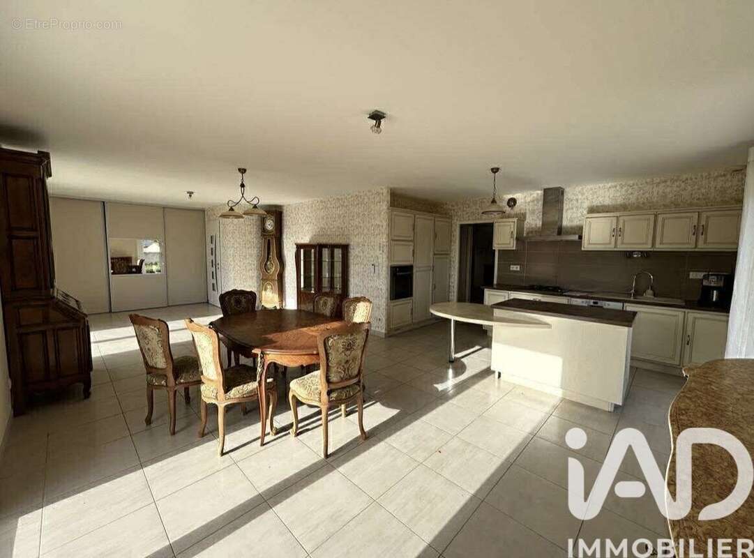 Photo 3 - Maison à EXIREUIL