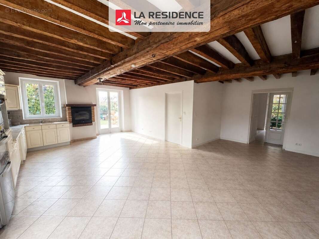 Appartement 110 m² à Mareil-Sur-Mauldre  - photo 2