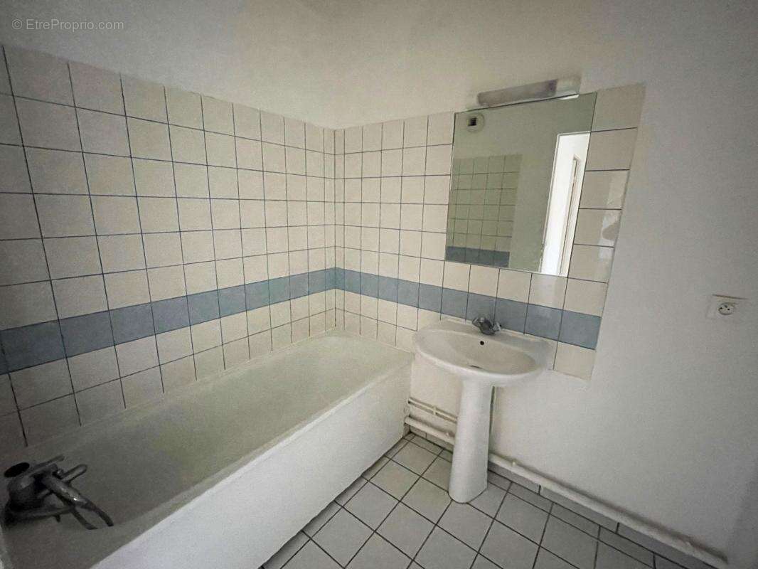 Appartement à LES MUREAUX