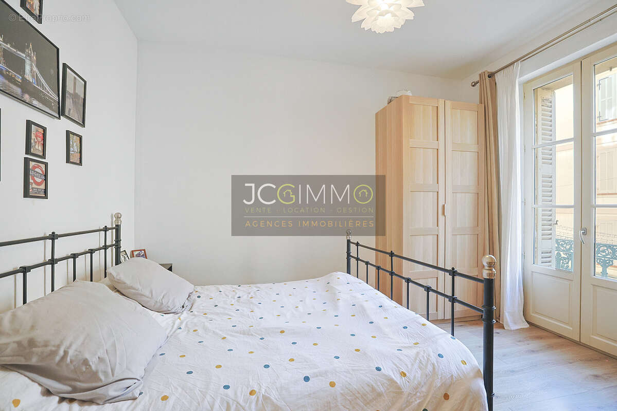 Appartement à HYERES