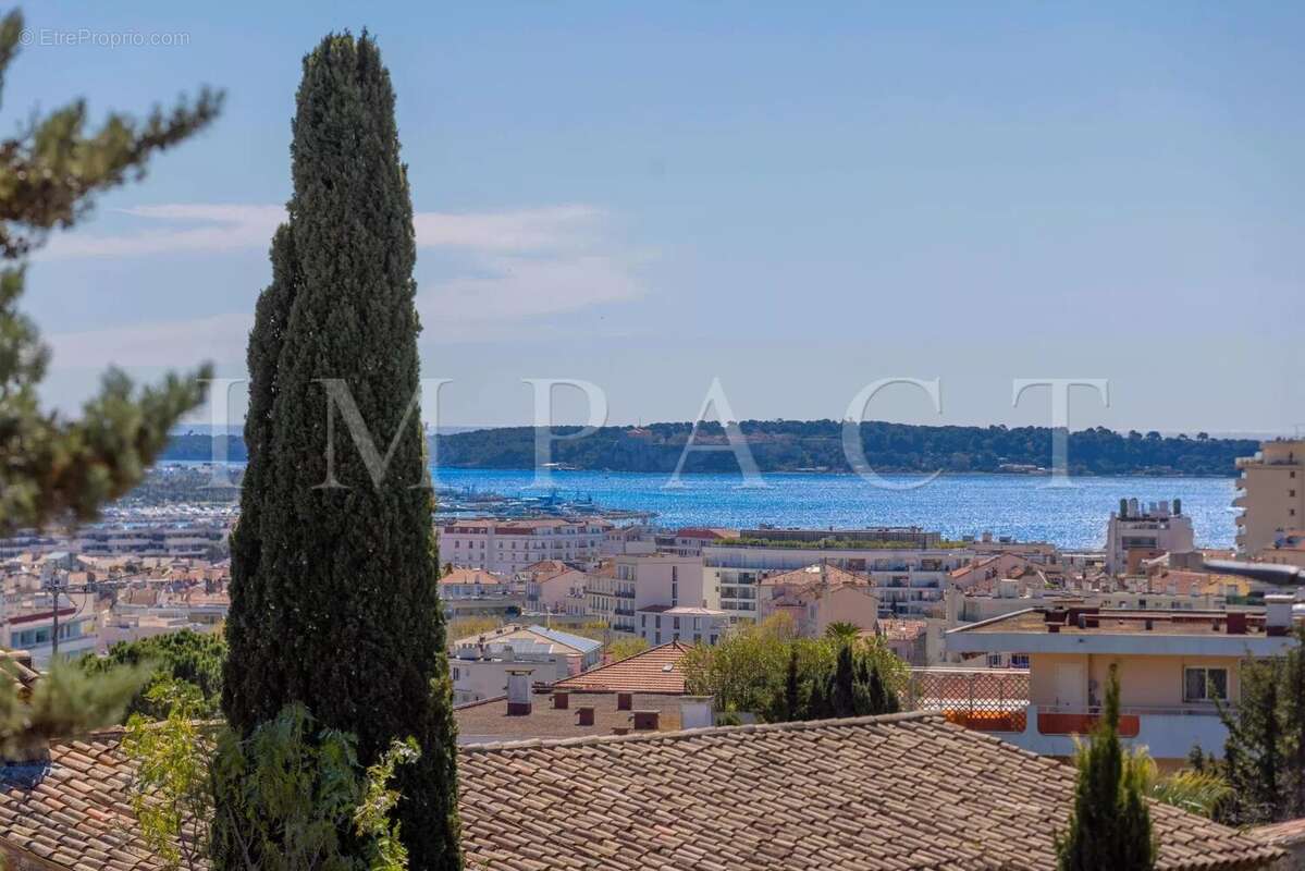 Appartement à CANNES