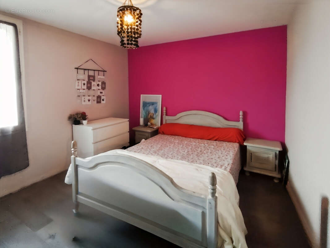 Maison à MONTFAUCON