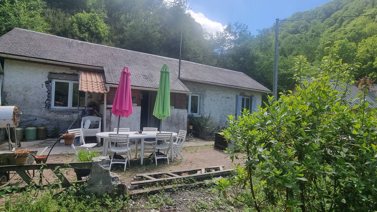 Maison à LABASSERE