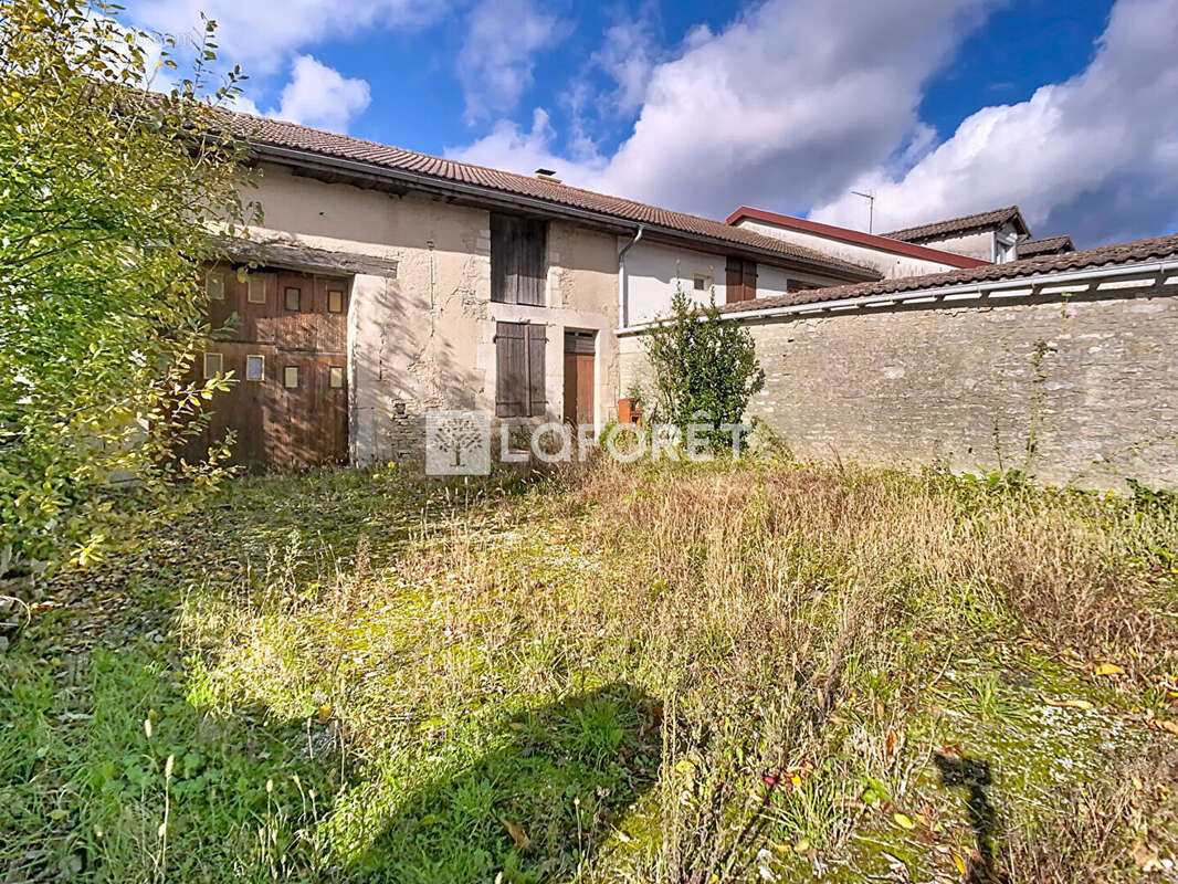 Maison à CERISIERES