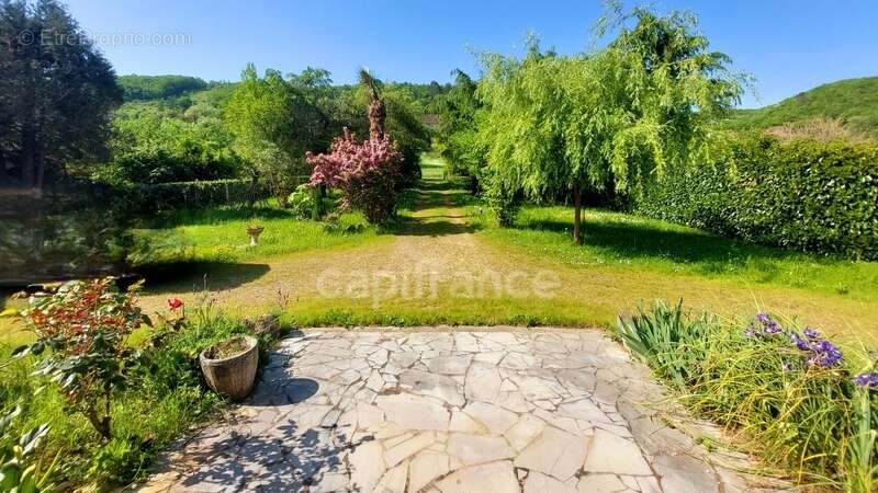 Maison 108m², 4 pièces, 3 chambres, Garage, beau jardin arboré et ensoleillé, équipement neuf, Allas-les-mines - photo 4