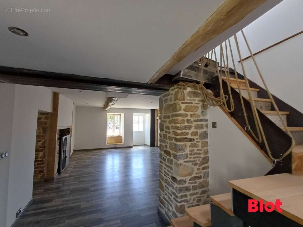 Maison à CHATEAUBOURG