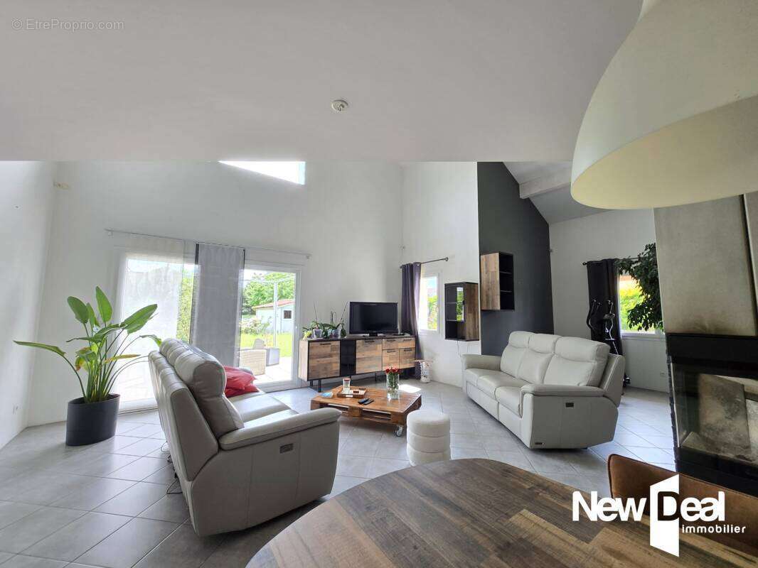 Belle Maison / 200 m² / Vinzier - photo 3