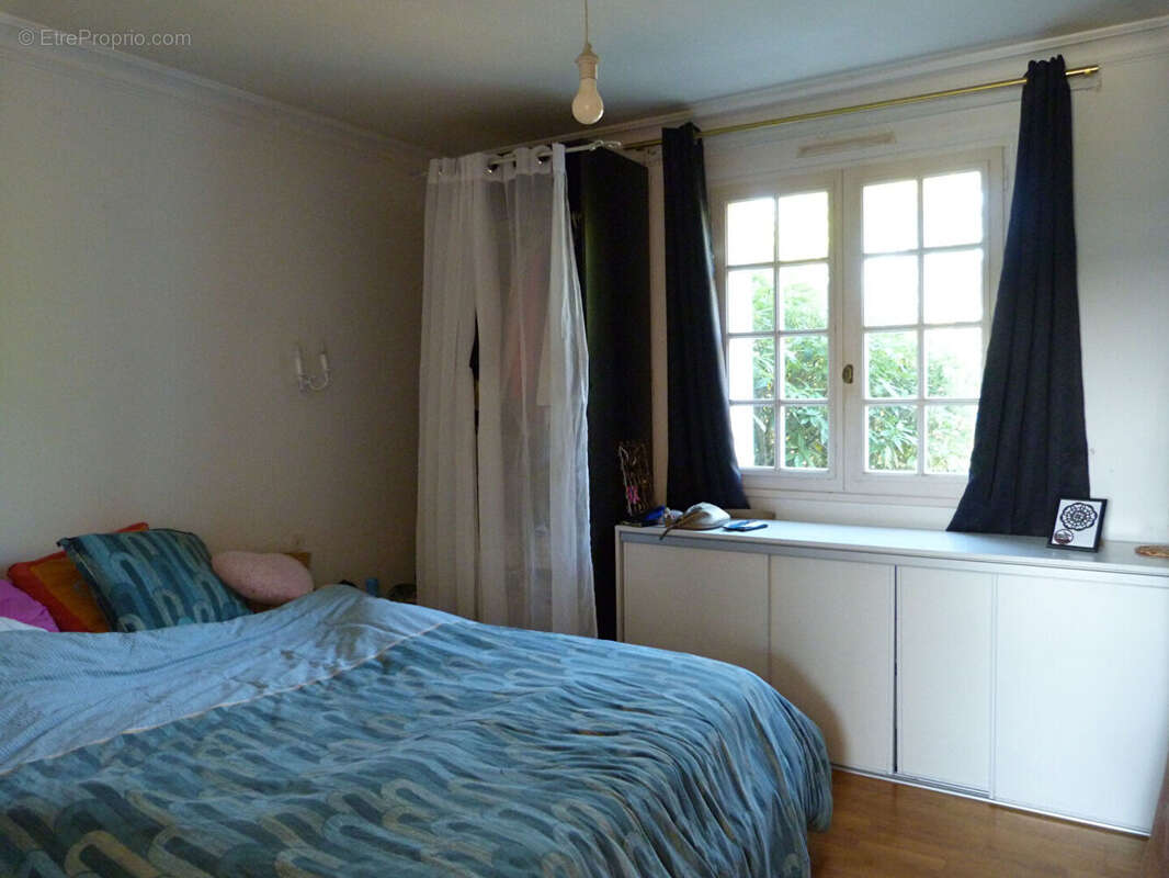 Maison à COSSE-LE-VIVIEN