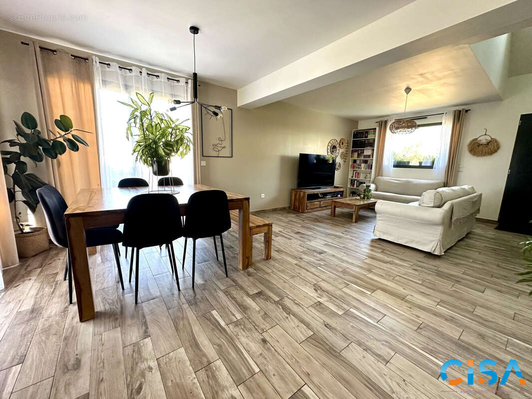 Maison 112 m² à Neuilly-En-Thelle  - photo 5