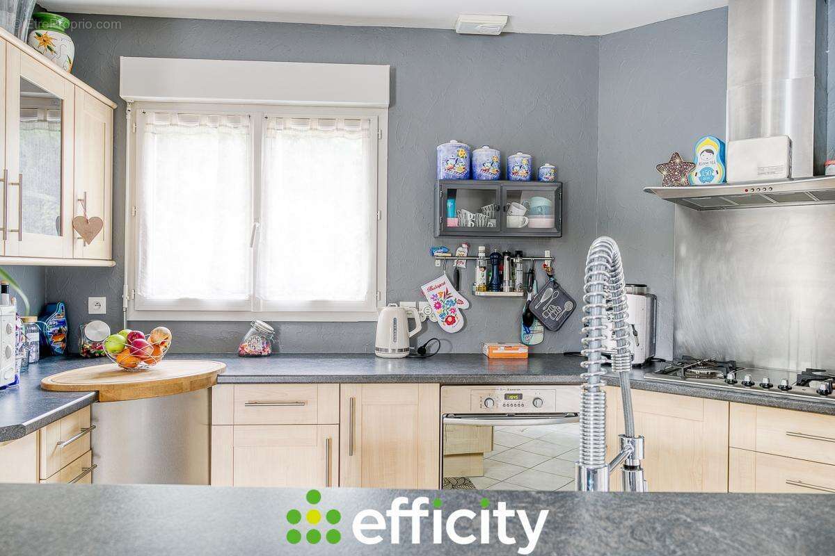 Maison à AUBERIVES-SUR-VAREZE