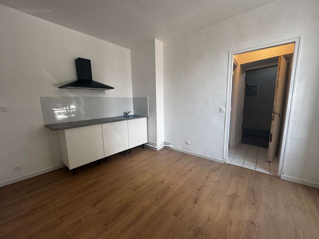 Appartement 25 m² à Fontainebleau  - photo 3