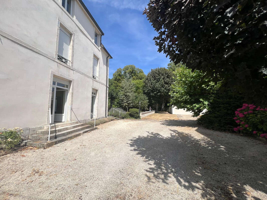 Maison / Propriété avec parc - Arc sur Tille - photo 2