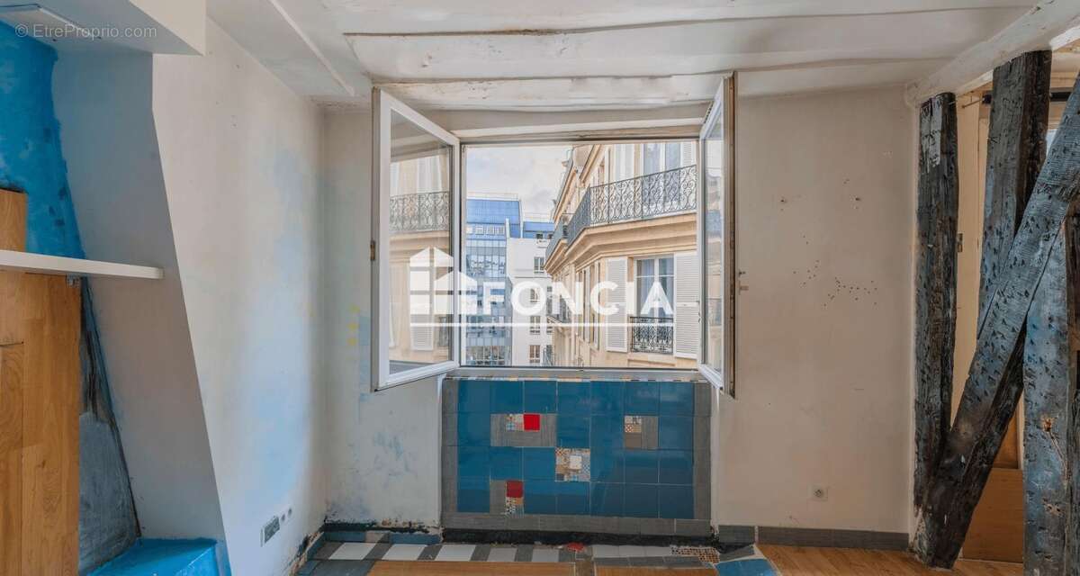 Appartement à PARIS-3E